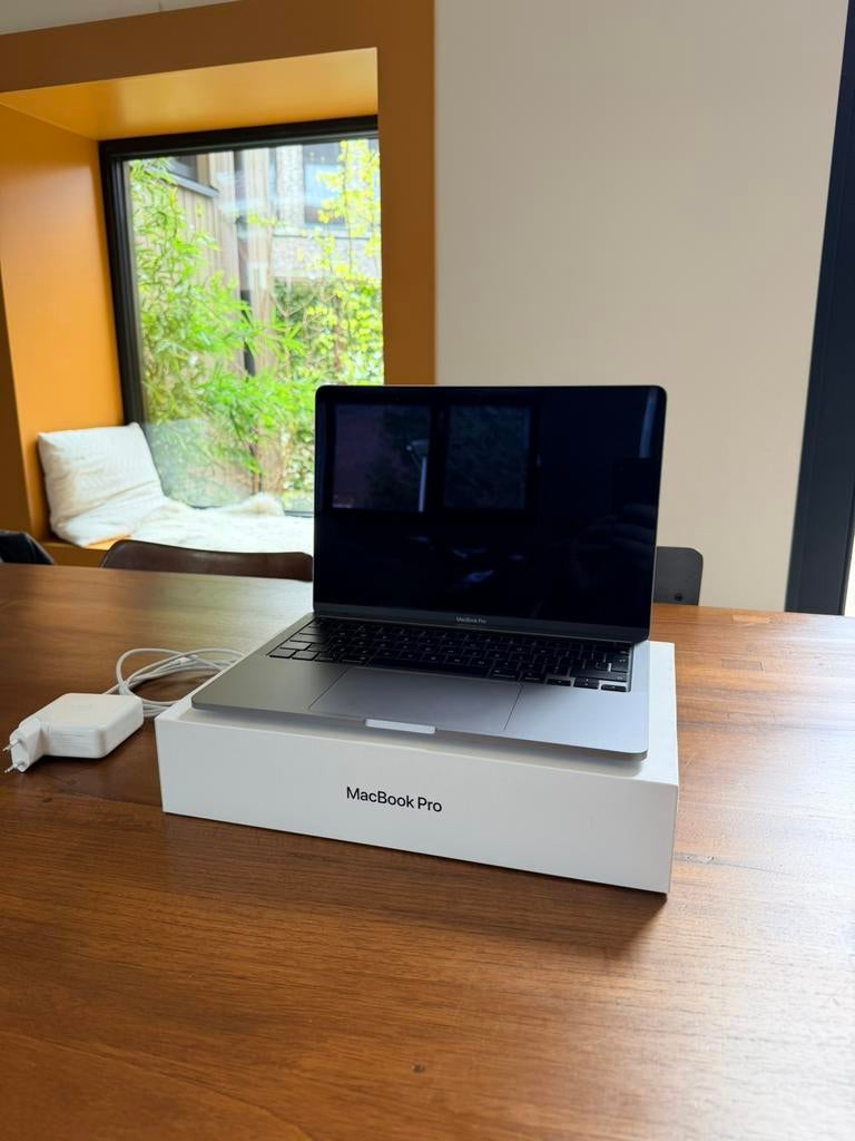 MacBook Pro 13" 2020 | 16GB RAM | 512GB SSD | 4 Poorten |, 2 tot 3 Ghz, Qwerty, 13 inch, 512 GB