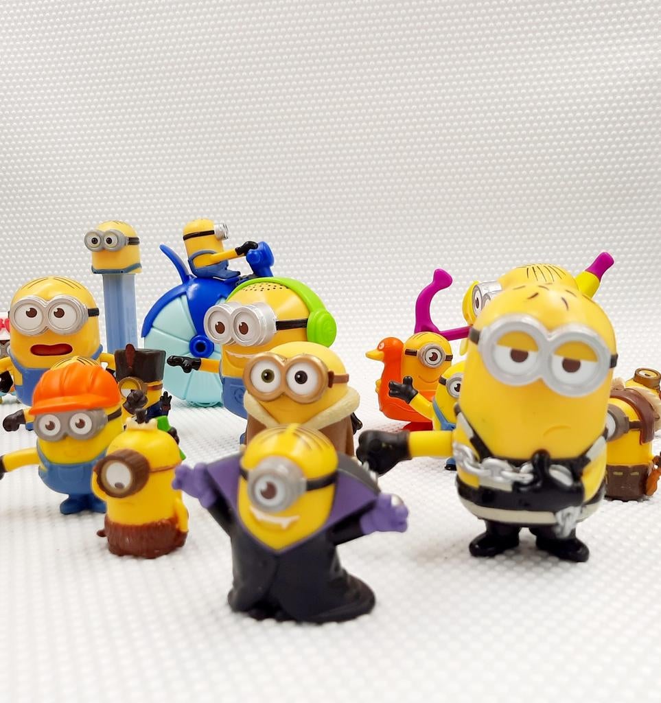 23 Minions figuurtjes - Diverse maten (5-12 cm), Ophalen of Verzenden