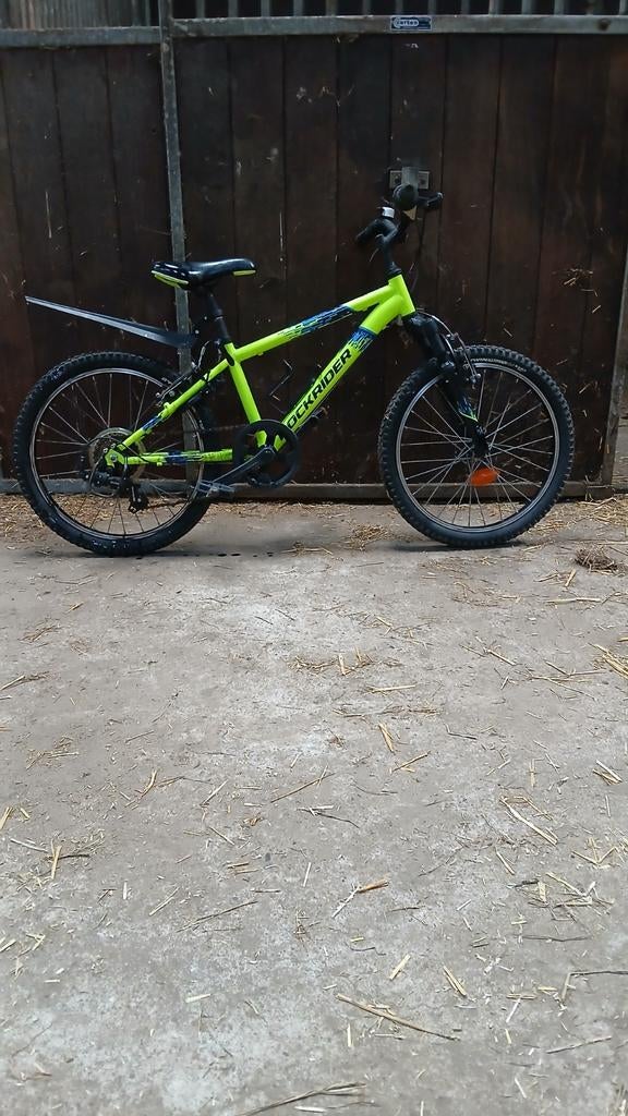 B Twin kinderfiets 20 inch, Ophalen of Verzenden, Zo goed als nieuw, 20 inch of meer, BTWIN