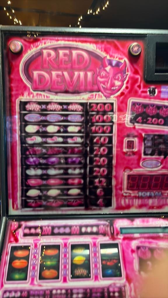 Gezocht ramen voor de red devil, Overige munten, Ophalen, Gebruikt