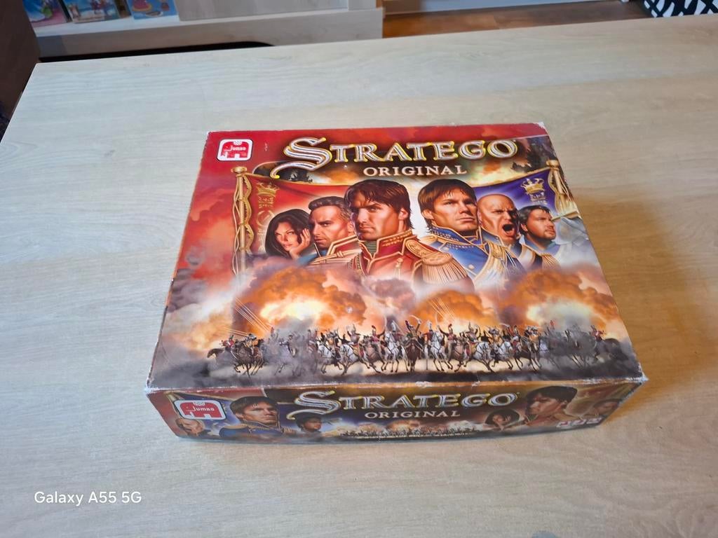 Stratego Original Bordspel - Klassiek Strategisch Spel, Jumbo B.V., Westelijke Havendijk 15, 4703 RA Roosendaal, Nederland, Een of twee spelers