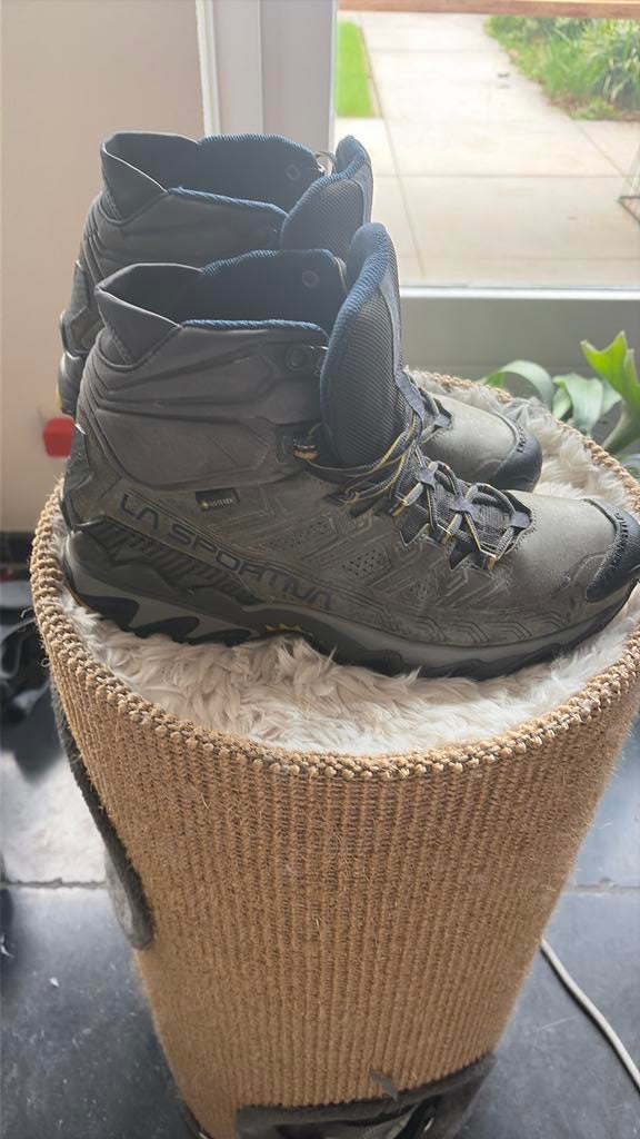 LA SPORTIVA ultra raptor II mt 45, Ophalen of Verzenden, Zo goed als nieuw, Schoenen