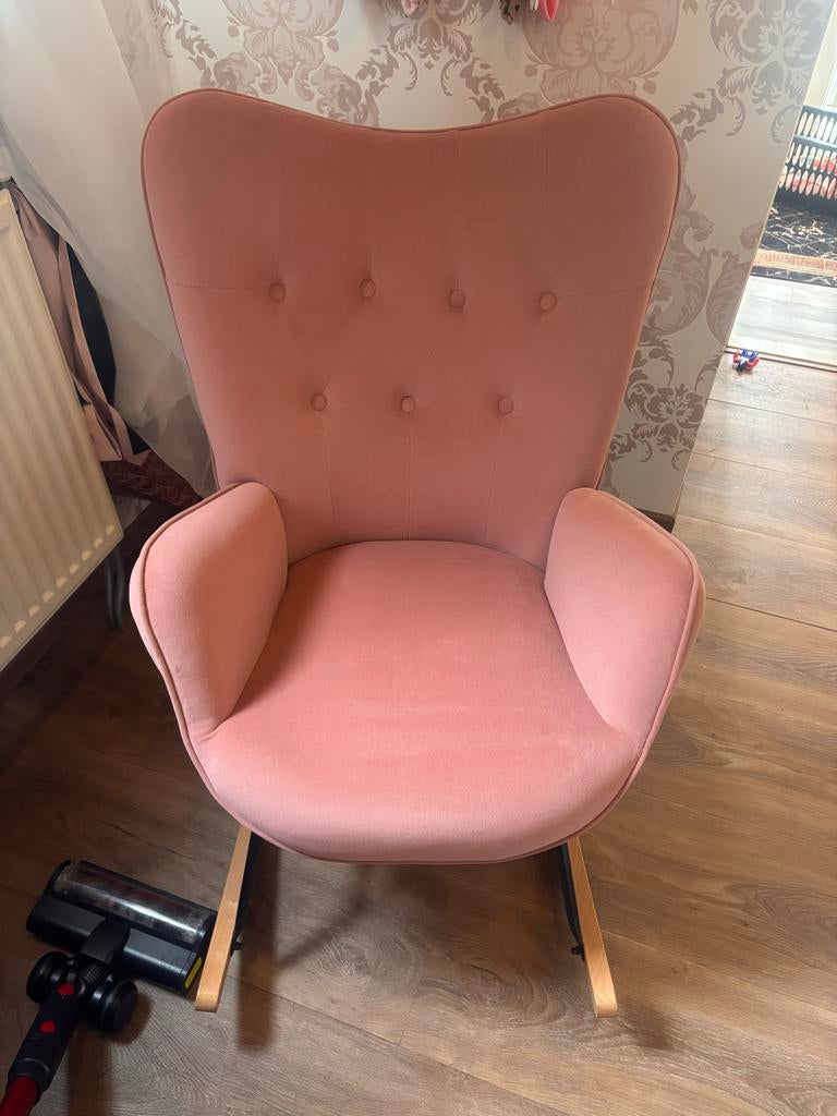 Roze velvet schommelstoel voor babykamer, Huis en Inrichting, Stoelen, Ophalen, Overige kleuren, Zo goed als nieuw, Eén