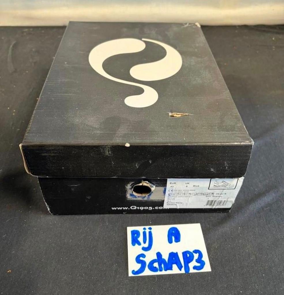 Q1905 Sneakers - Maat 42 - Nieuw in doos, Ophalen of Verzenden, Sneakers, Doos, In