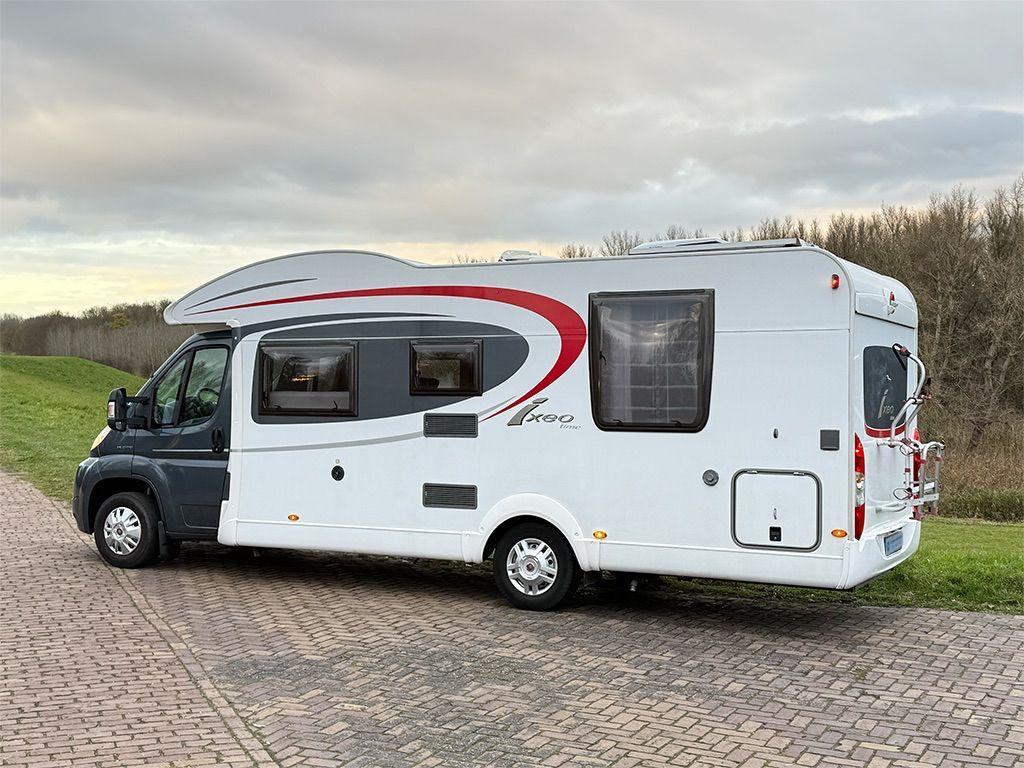 Bürstner Ixeo IT720 Queensbed,Hefbed,Omvormer, Ringverwarming, Fiat, Luifel, Bedrijf