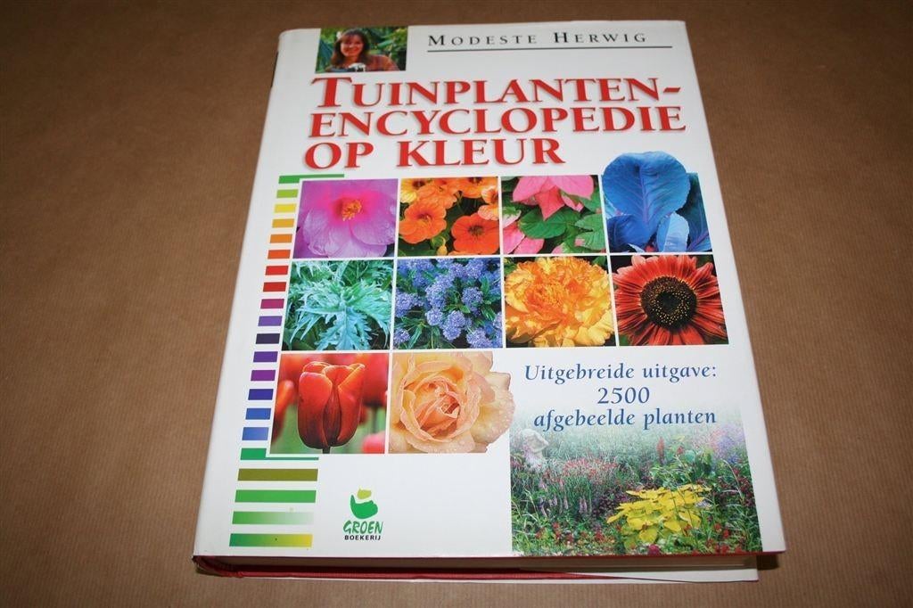 Tuinplantenencyclopedie — Uitgebreide uitgave: 2500 planten, Boeken, Wonen en Tuinieren, Ophalen of Verzenden, Gelezen, Tuinieren en Tuinplanten