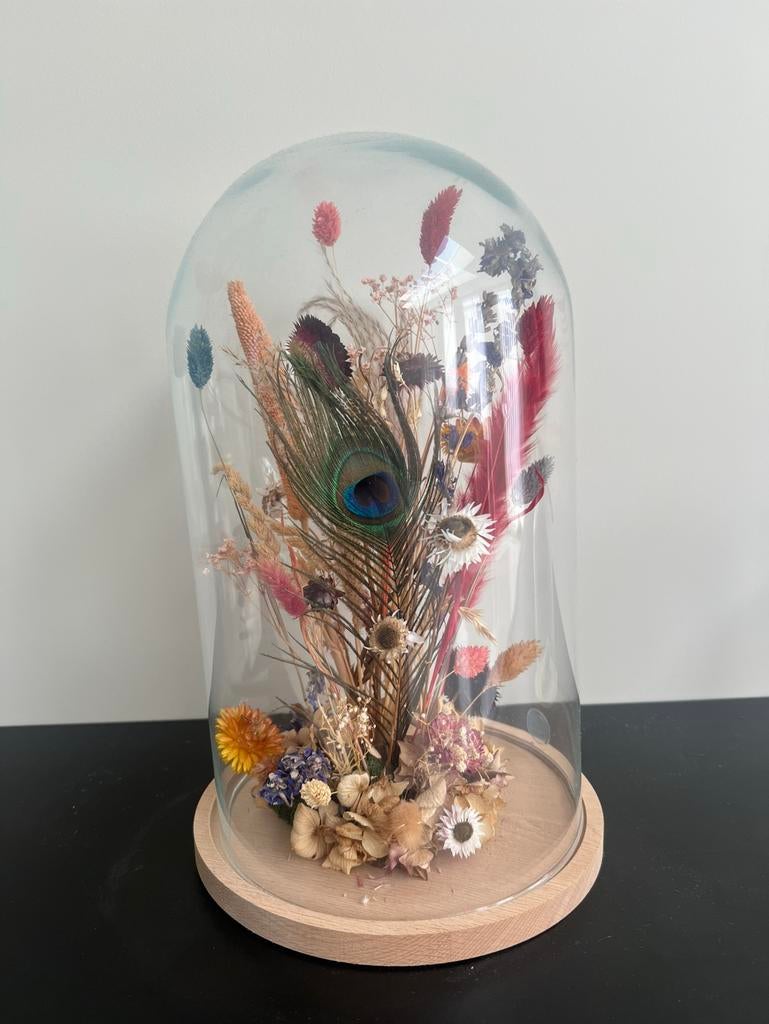Bloemwerk in glazen stolp, Ophalen of Verzenden, Zo goed als nieuw