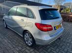 Mercedes-Benz B-klasse 180 Ambition AUTOMAAT,PANODAK,Xenon, 1325 kg, Gebruikt, Euro 6, 4 cilinders