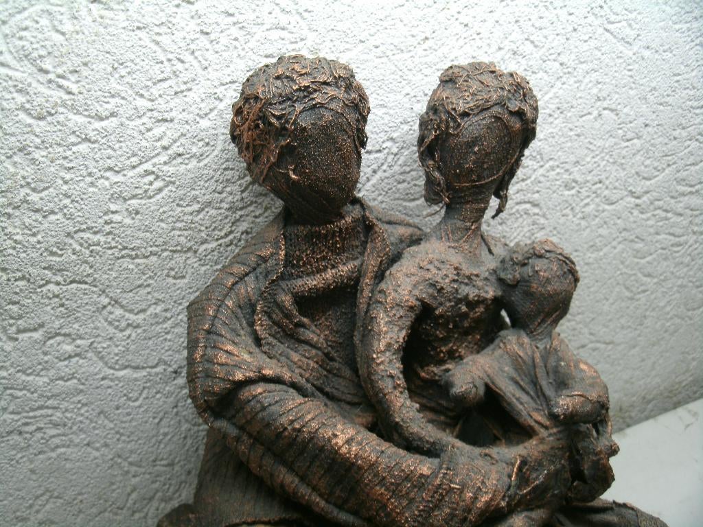 2c beeltje man-vrouw + kind 25 cm hoog, Verzamelen, Beelden en Beeldjes, Ophalen of Verzenden, Zo goed als nieuw, Mens