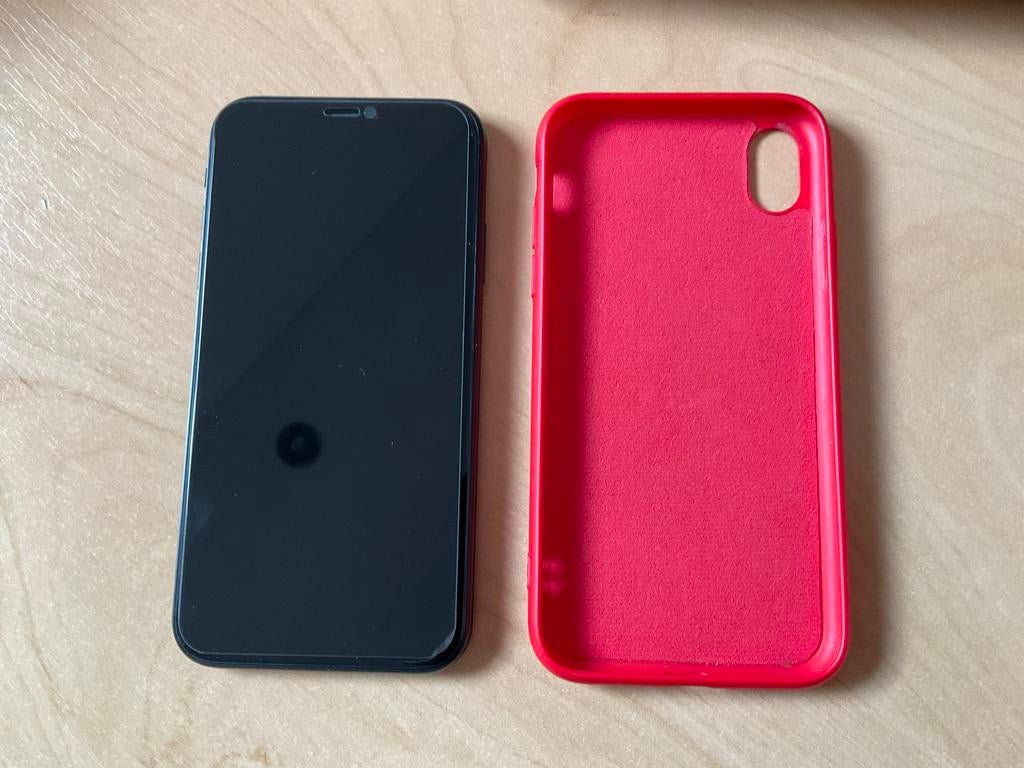 iPhone XR 128 GB met verschillende hoesjes, Telecommunicatie, Mobiele telefoons | Apple iPhone, Zwart, IPhone XR, Ophalen of Verzenden