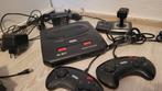 Sega Mega Drive II met 3 controllers en 4 games, Spelcomputers en Games, Spelcomputers | Sega, Ophalen, Mega Drive, Met 2 controllers