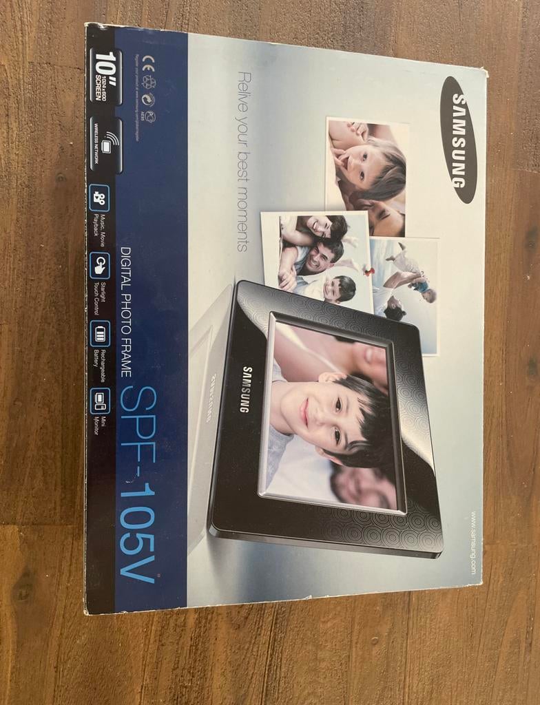 Samsung digitale fotolijst SPF-105V, Nieuw, Ophalen of Verzenden, Film, Minder dan 1 GB