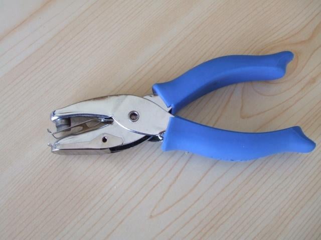 Tang voor traandruppel. Merk fiskars, Ophalen of Verzenden, Zo goed als nieuw, Overige thema's, Pons of Mal
