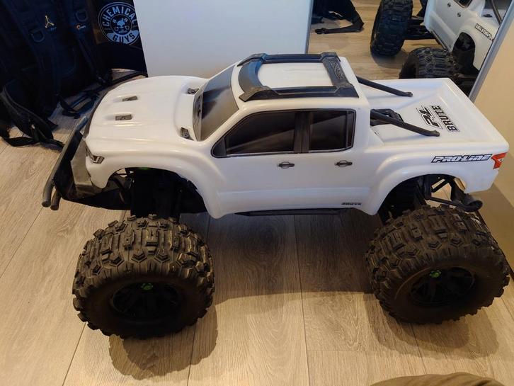 Traxxas X Maxx 8S, Hobby en Vrije tijd, Modelbouw | Radiografisch | Auto's, Gebruikt, Auto offroad, Elektro, Schaal 1:8, RTR (Ready to Run)