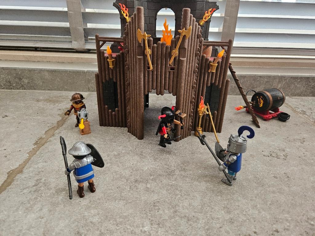 Playmobil Novelmore Vuur ruïne 70539, Ophalen of Verzenden, Zo goed als nieuw, Complete set