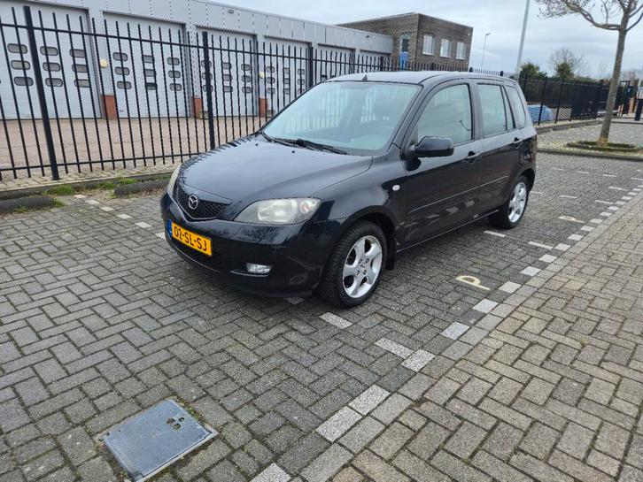 Mazda 2 1.4 16V 2006 Zwart, Auto's, Mazda, Particulier, Benzine, Euro 4, D, MPV, Handgeschakeld, Origineel Nederlands, Zwart, Blauw