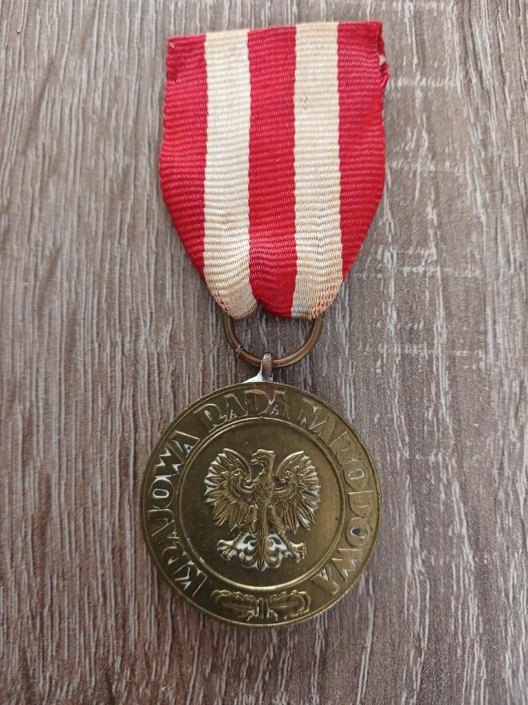 Poolse medaille, krajowa rada narodowa, Verzamelen, Militaria | Algemeen, Ophalen of Verzenden, Landmacht, Overige gebieden, Lintje, Medaille of Wings