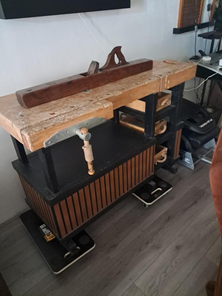 Unieke werkbank / meubelstuk met sfeerverlichting, Doe-het-zelf en Verbouw, Werkbanken, Ophalen of Verzenden, Gebruikt, 70 tot 120 cm
