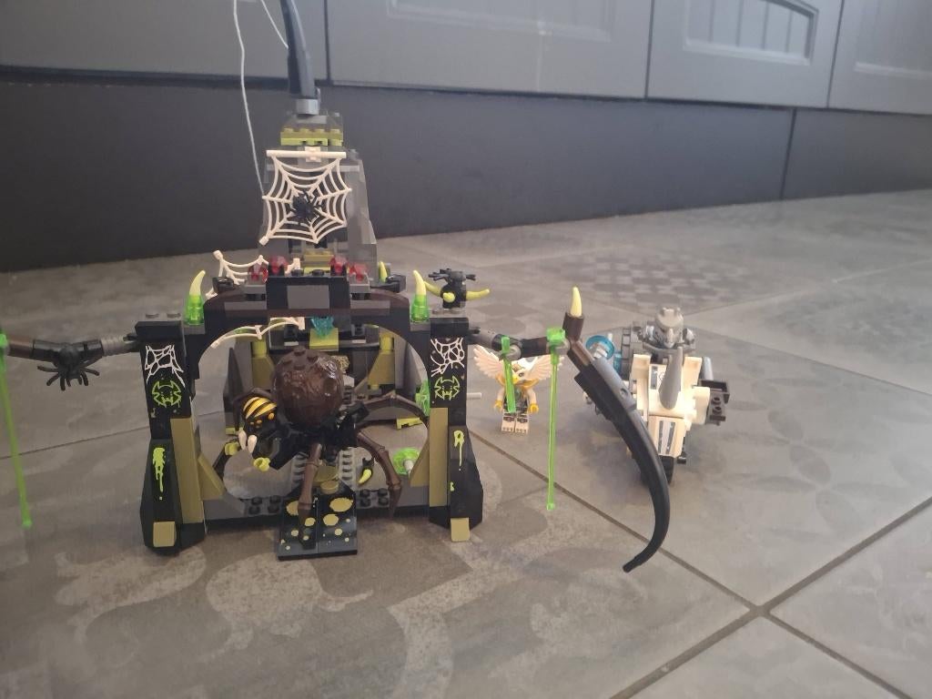 Lego chima spinnen basis 70133, Kinderen en Baby's, Speelgoed | Duplo en Lego, Overige thema's, Lego, Compleet, Ophalen of Verzenden