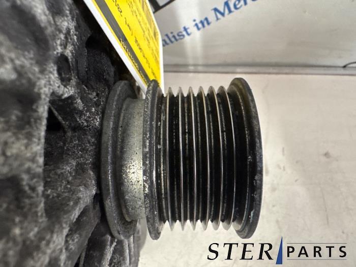 Dynamo van een Mercedes CLS-Klasse, Auto-onderdelen, Motor en Toebehoren, Gebruikt, -, Ophalen of Verzenden, -