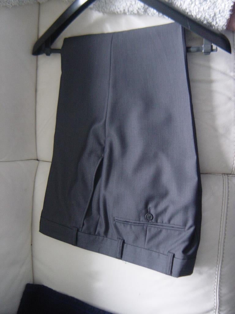 Heren kostuum, Kleding | Heren, Kostuums en Colberts, Ophalen of Verzenden, Zo goed als nieuw, Overige maten, Grijs