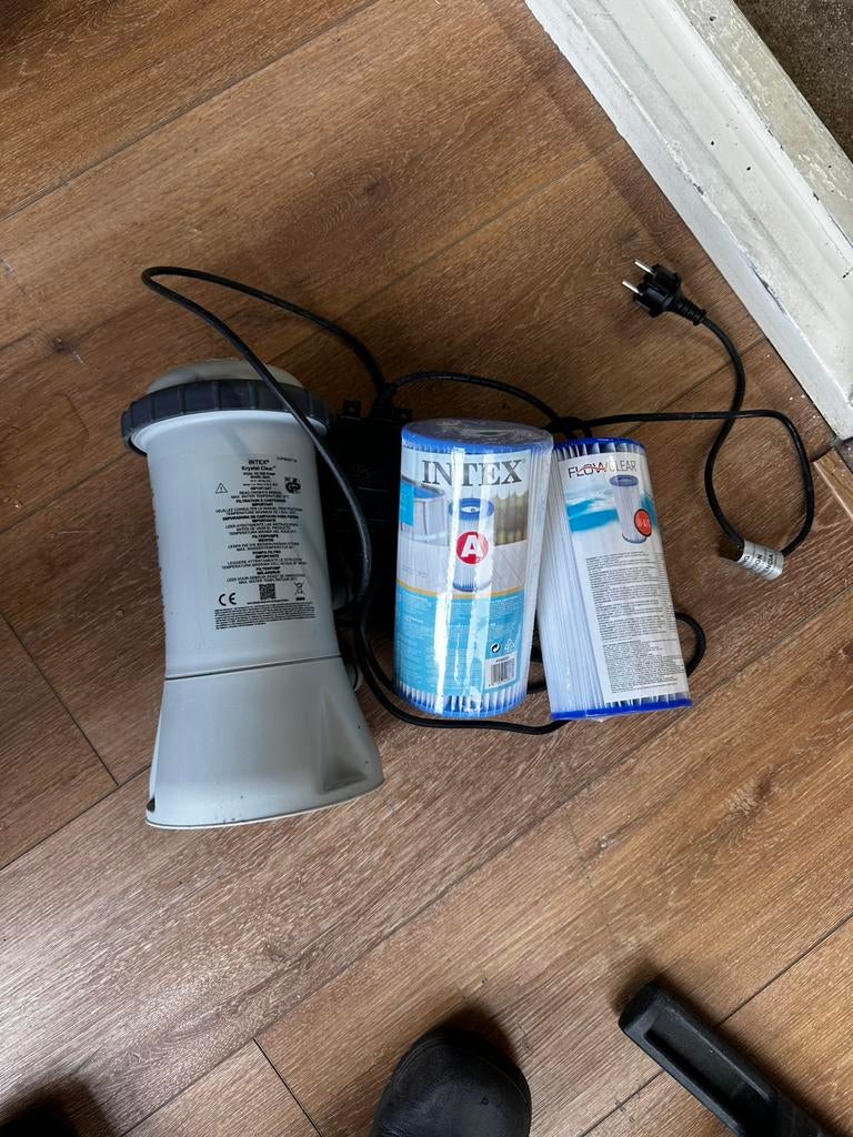 Intex filterpomp 28604GS / 2271 liter/uur, Tuin en Terras, Zwembad-toebehoren, Ophalen of Verzenden, Zo goed als nieuw