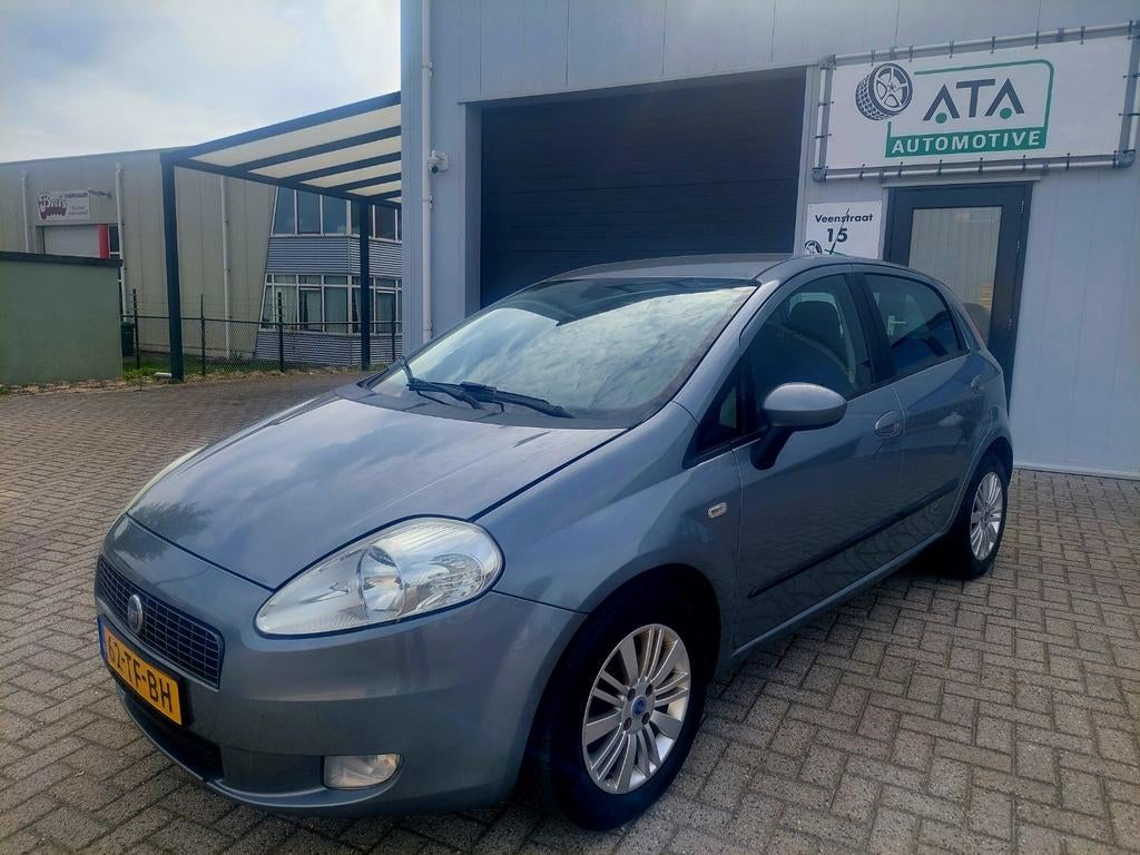 Fiat Punto 1.4 16V 5DR 2006 Grijs 6 Bak, Auto's, Fiat, Bedrijf, Punto, ABS, Airbags, Airconditioning, Boordcomputer, Centrale vergrendeling