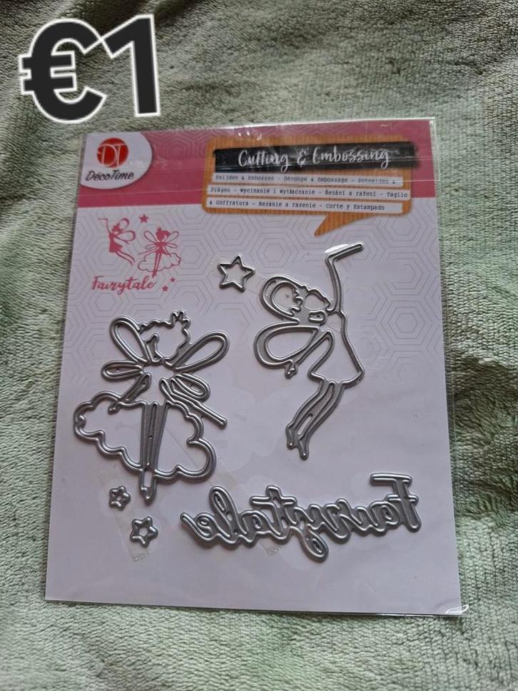 Diverse snijmallen voor kaarten en scrapbooking, Hobby en Vrije tijd, Scrapbooking, Ophalen of Verzenden