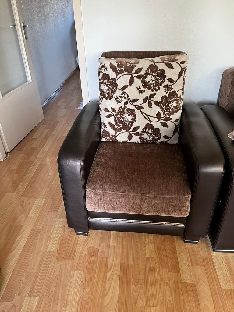 Een person zitbank, Huis en Inrichting, Banken | Bankstellen, Ophalen, Gebruikt, Eenpersoons, Rechte bank