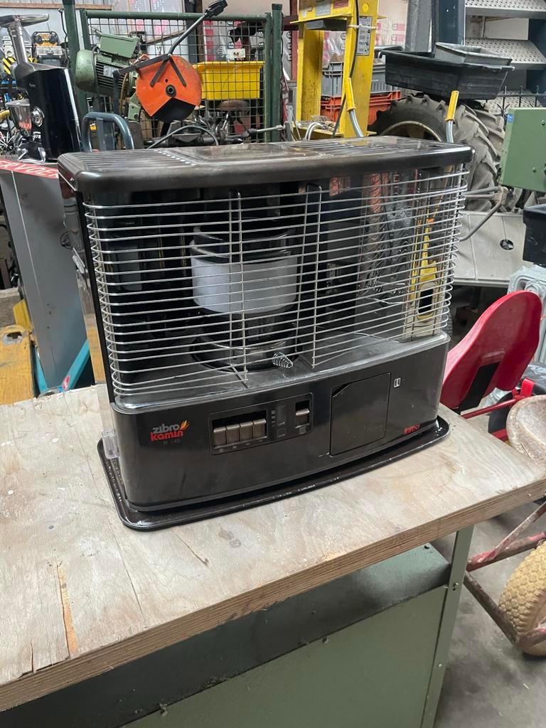 Zibro Kamin R 140 Petroleumkachel - Gebruikt, Huis en Inrichting, Kachels, Ophalen, Gebruikt, Overige brandstoffen, Petroleumkachel