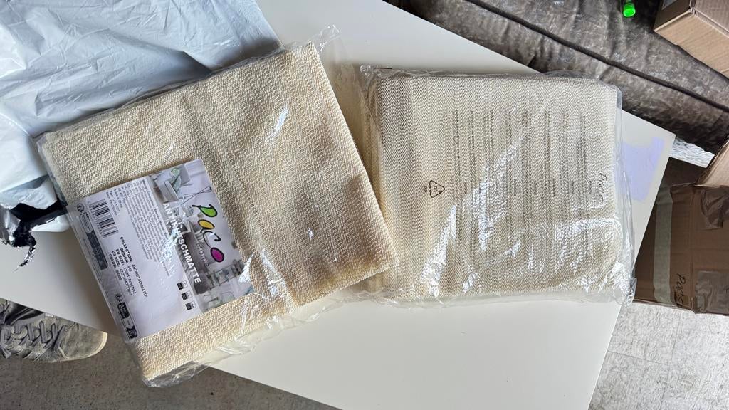 Nieuwe Antislip Karpet, 100 tot 150 cm, Beige, Nieuw, Ophalen of Verzenden