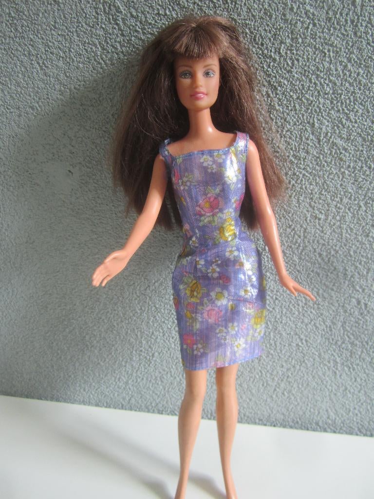 Vintage retro Barbie Mattel 1999 met bruin haar en ponnie, Ophalen of Verzenden, Gebruikt, Pop