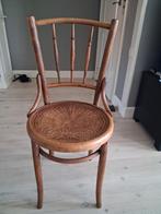 Antieke Thonet stoel met prachtig bewerkte zitting, Ophalen