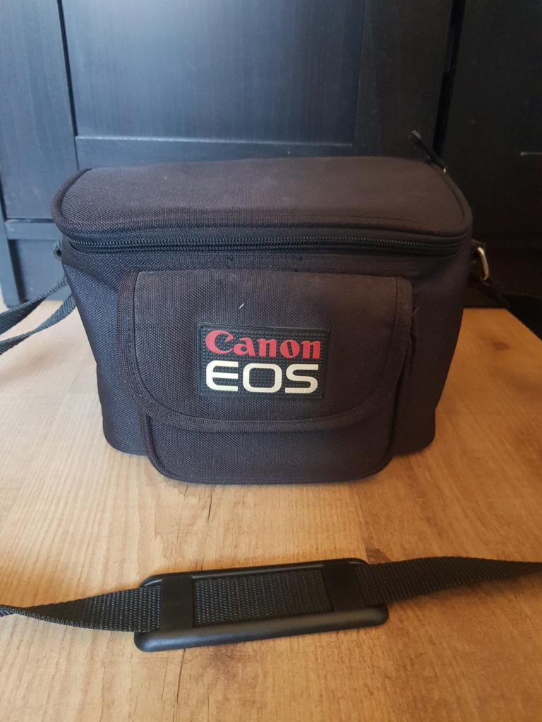 Canon EOS cameratas, Ophalen of Verzenden, Zo goed als nieuw, Overige typen, Canon