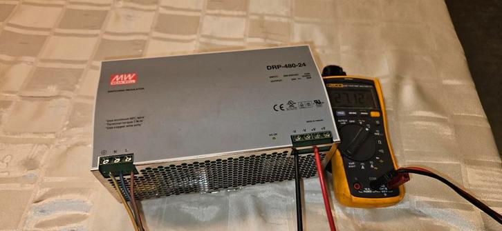 Meanwell Schakelende Voeding 24V 20A, Hobby en Vrije tijd, Elektronica-componenten, Ophalen of Verzenden