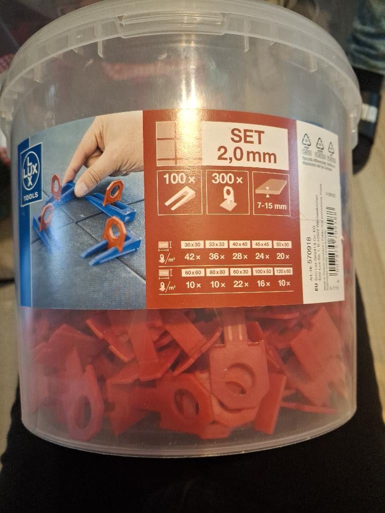 tegel nivelleersysteem, Doe-het-zelf en Verbouw, Tegels, Ophalen, Gebruikt, Minder dan 5 m², Overige materialen