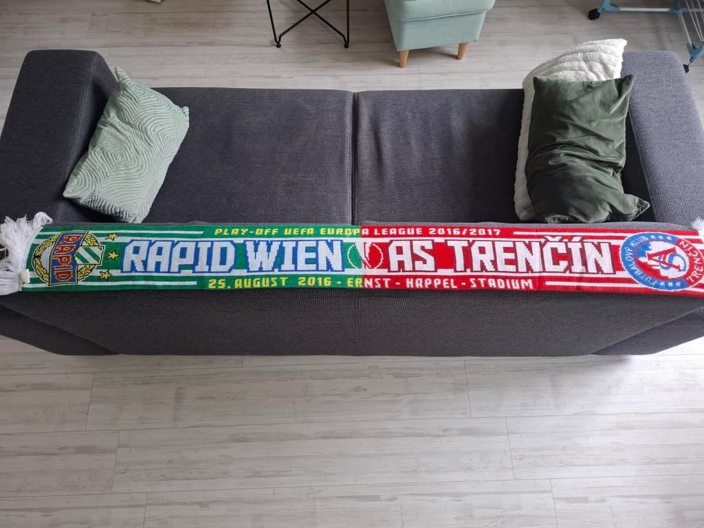 Sjaal Rapid Wien vs AS Trencin Europa League 2016/2017, Verzamelen, Sportartikelen en Voetbal, Ophalen of Verzenden, Zo goed als nieuw