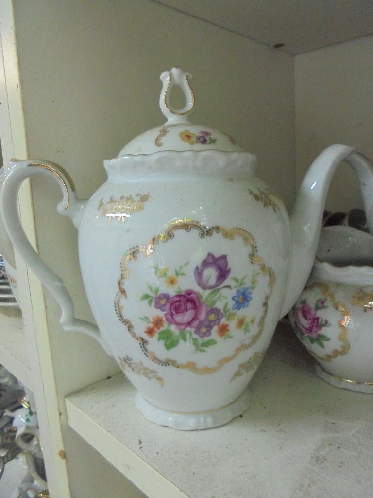 Mokka Koffiepotje Kahla met bloemboeket / roze roos gouddeco, Ophalen of Verzenden