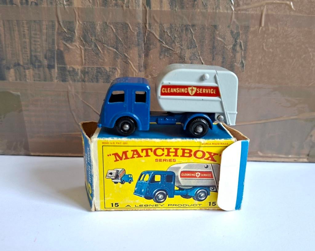 Matchbox 15 refuse collector truck, Ophalen of Verzenden, Gebruikt, Bus of Vrachtwagen