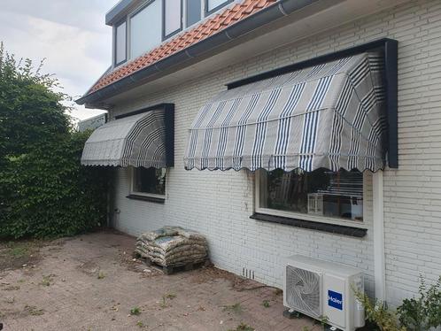 Twee markiezen plus omkasting te koop, Tuin en Terras, Zonneschermen, Markies, Minder dan 150 cm, Ophalen of Verzenden