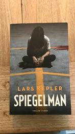 Lars Kepler - Spiegelman, Boeken, Thrillers, Scandinavië, Ophalen of Verzenden, Zo goed als nieuw, Lars Kepler
