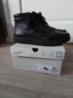 Zwarte  Medicus sneakers maat 6,5 is maat 40, Ophalen of Verzenden, Zo goed als nieuw, Zwart, Sneakers of Gympen