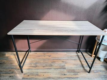 Buro beschikbaar voor biedingen