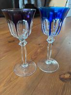 Twee kristallen wijnglazen met gekleurd glas, Antiek en Kunst, Antiek | Glas en Kristal, Ophalen of Verzenden
