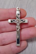 crucifix hanger, Verzamelen, Religie, Ophalen of Verzenden, Sieraad