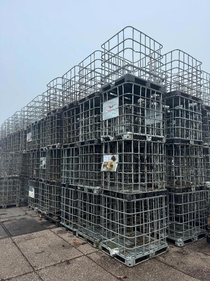 IBC kratten / kooien / manden / kisten grote partij, Doe-het-zelf en Verbouw, Gereedschap | Machine-onderdelen en Toebehoren, Gebruikt