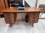 Degelijk bureau van Eeka ., Ophalen, Gebruikt, 100 tot 150 cm, Eeka
