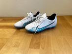 Voetbalschoenen Nike - Maat 35.5, Ophalen, Jongen of Meisje, Schoenen, Zo goed als nieuw