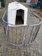 Kalveriglo/ schuilstal, Dieren en Toebehoren