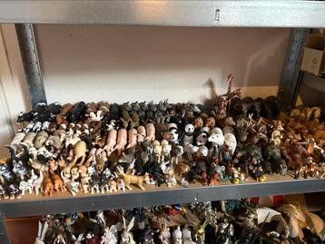 Veel verschillende schleich dieren beschikbaar voor biedingen